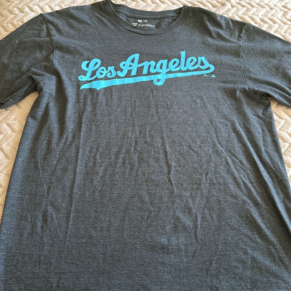 Los Angeles men’s t-shirt